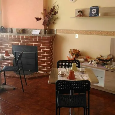 Lukania Holiday Bianculli 住宿加早餐酒店 *